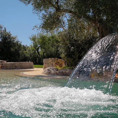 Hébergement de vacances Td Trulli Di Montaltino With Stunning Huge Pool Polignano a Mare