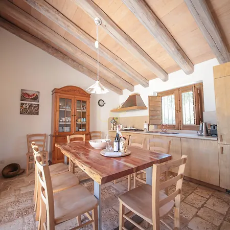Td Trulli Di Montaltino With Stunning Huge Pool *